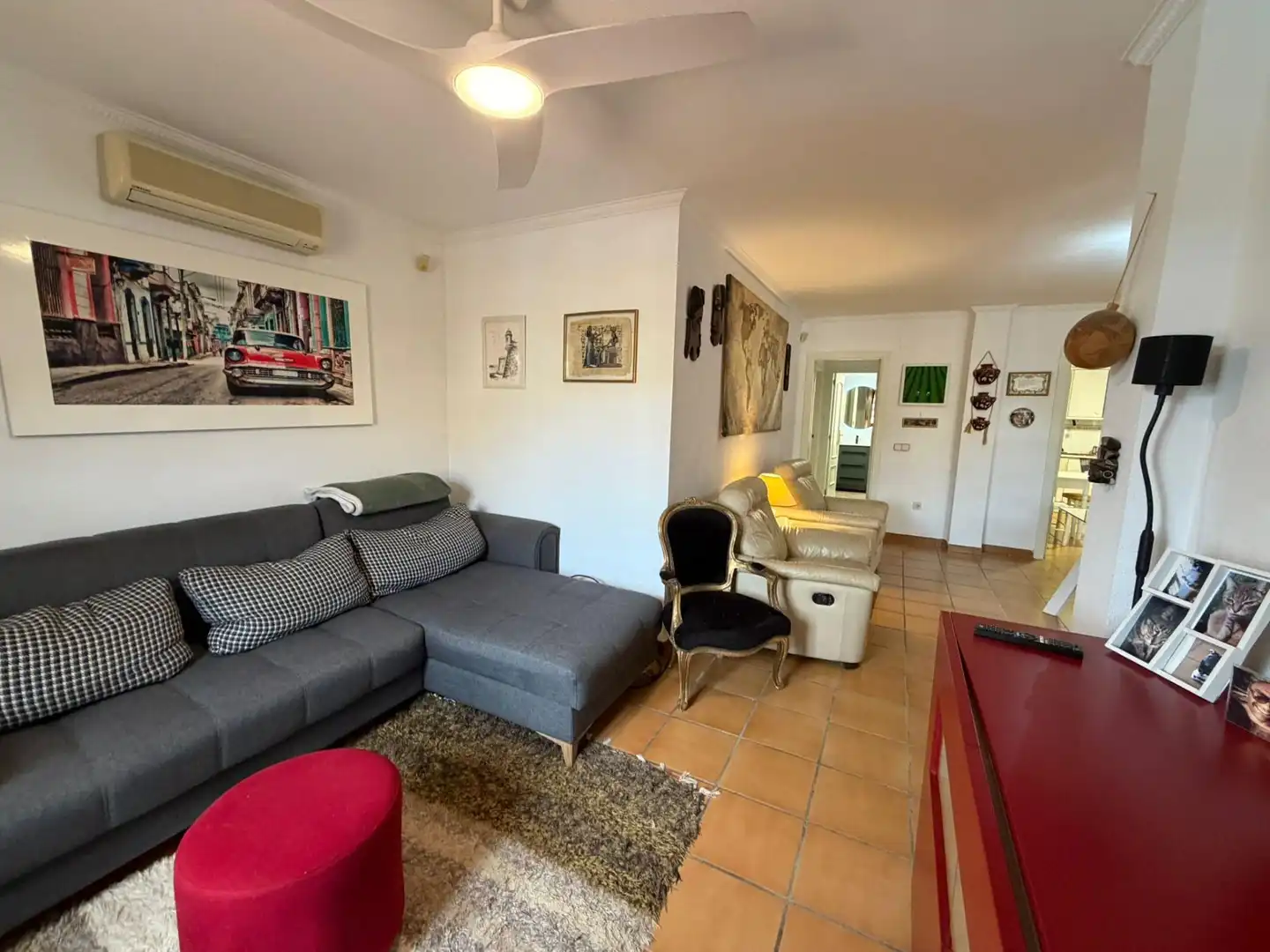 Living room of Ground floor for sale in L'Alfàs del Pi  with Air Conditioner, Private garden and Furnished