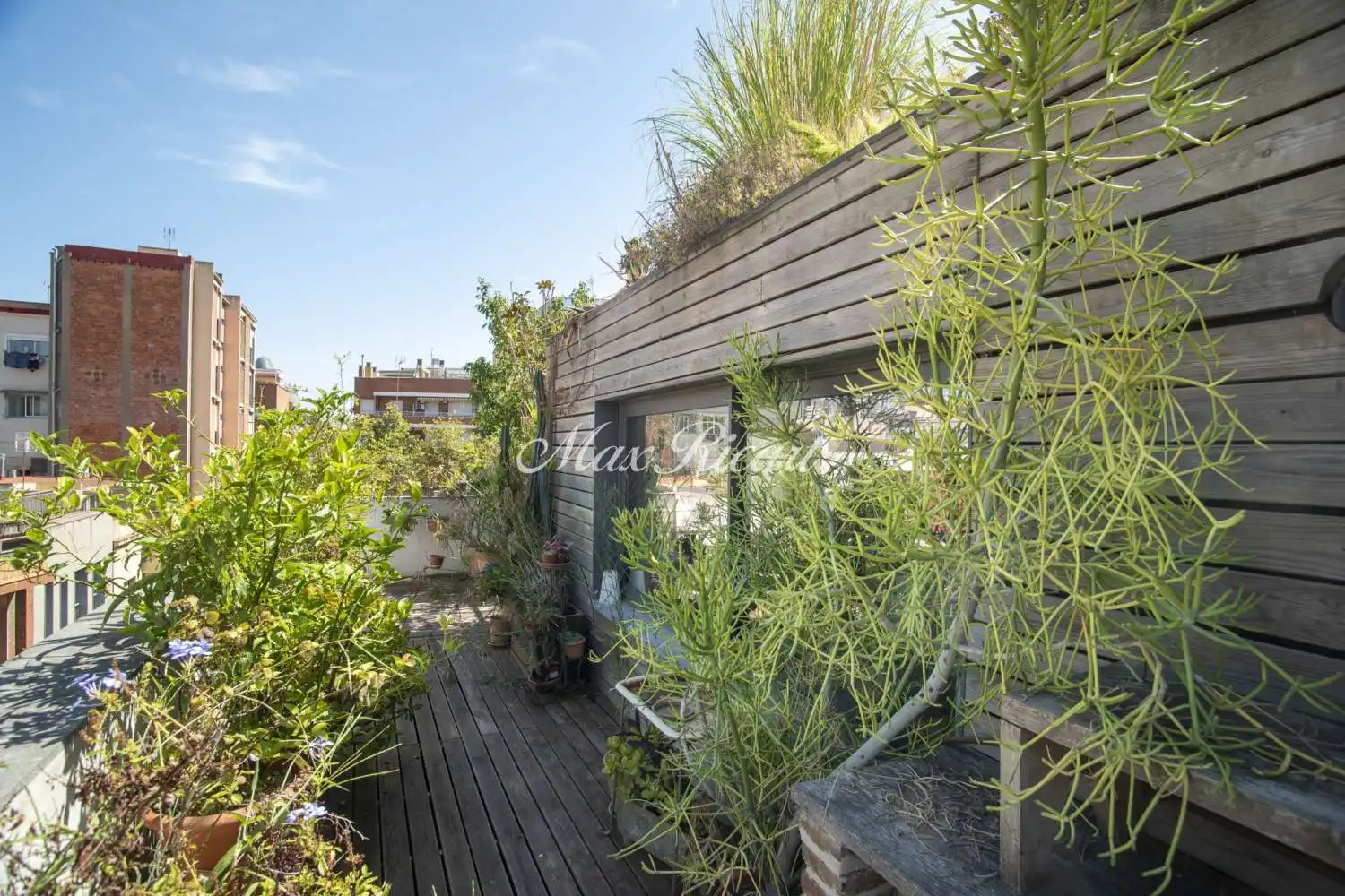 Garten von Büro zur Miete in Barcelona mit Klimaanlage, Heizung und Terrasse