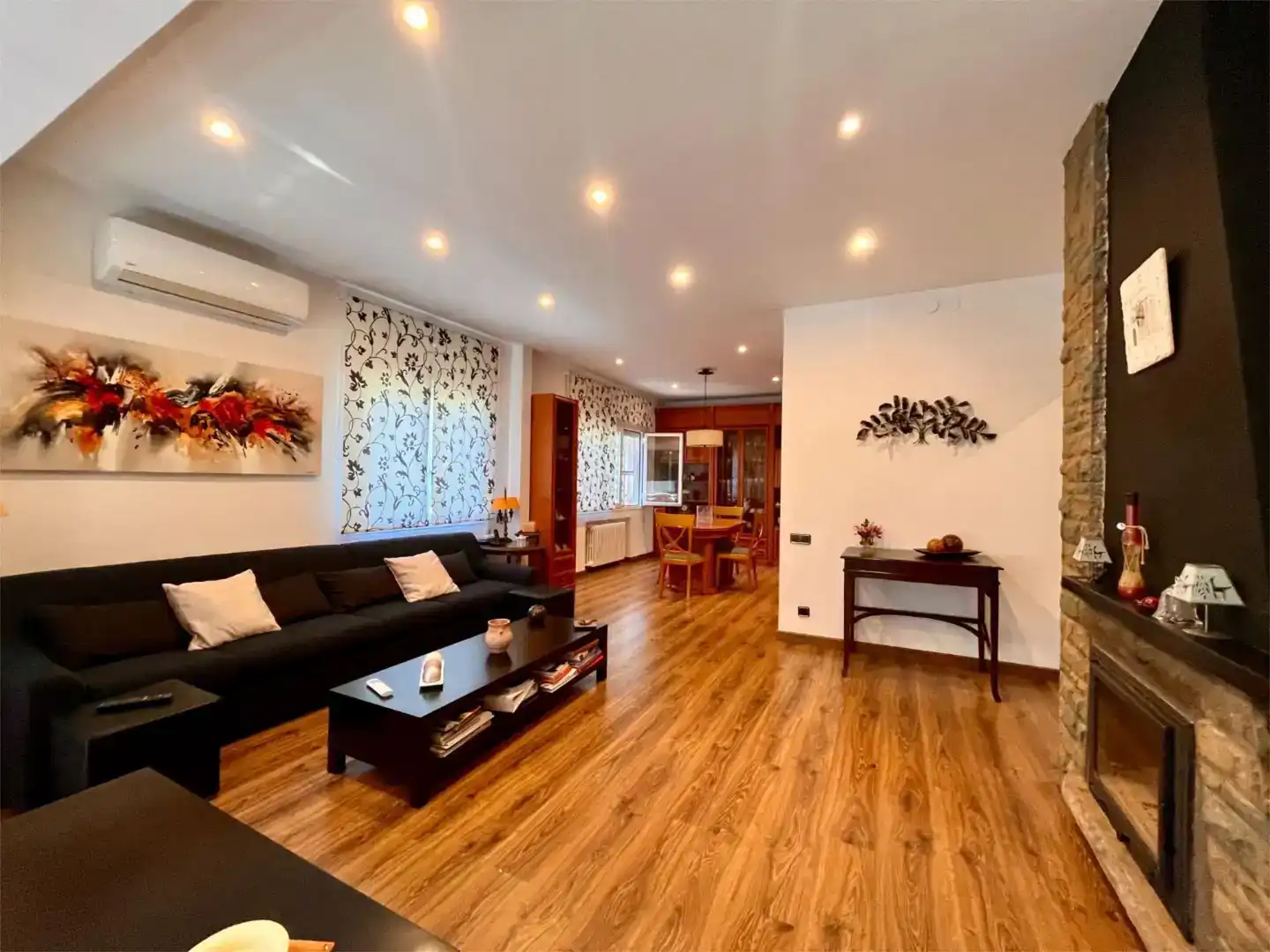 Sala de estar de Casa o chalet en venta en Begues con Aire acondicionado, Piscina y Balcón