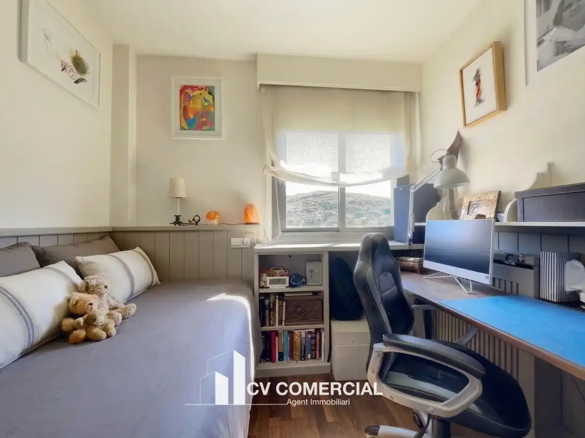 Habitación de Ático en venta en Tiana con Aire acondicionado, Calefacción y Parquet