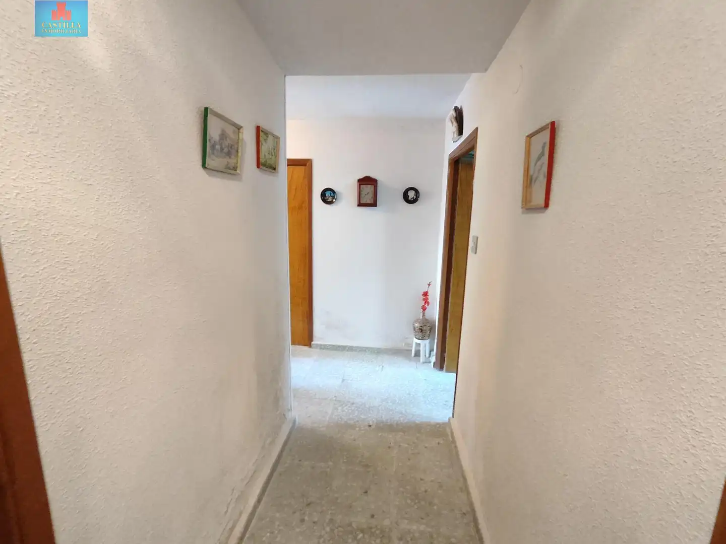 Houses for sale in Velayos  with Private garden and Storage room