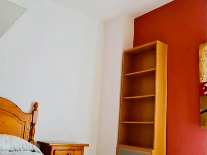 Dormitori de Casa o xalet de lloguer en Mairena del Aljarafe amb Aire condicionat, Jardí privat i Piscina
