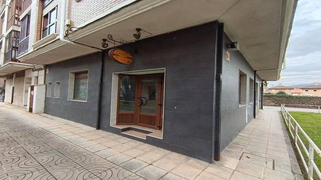Local comercial en Venta en CANTABRIA, 47 en Los Corrales de Buelna
