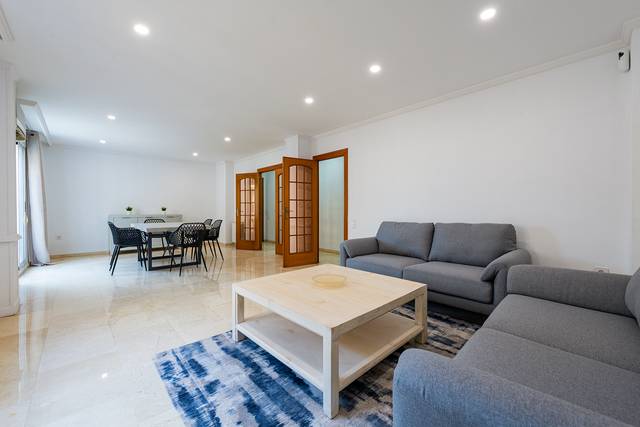 Piso en Alquiler en Carrer de la Llanterna en El Mercat