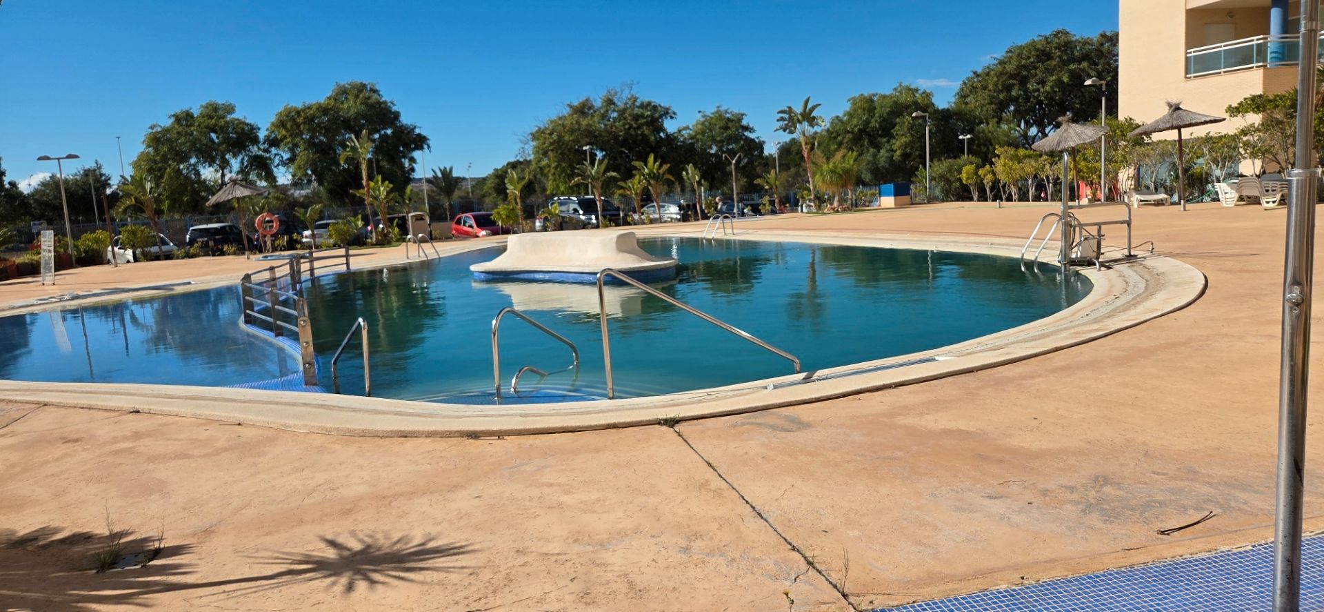 Piscina de Local en venda en Guardamar del Segura amb Terrassa