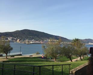 Vista exterior de Pis de lloguer en Getxo  amb Calefacció, Jardí privat i Terrassa