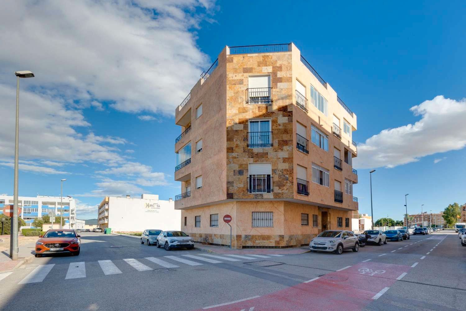 Vista exterior de Apartamento en venta en Almoradí con Aire acondicionado, Calefacción y Terraza