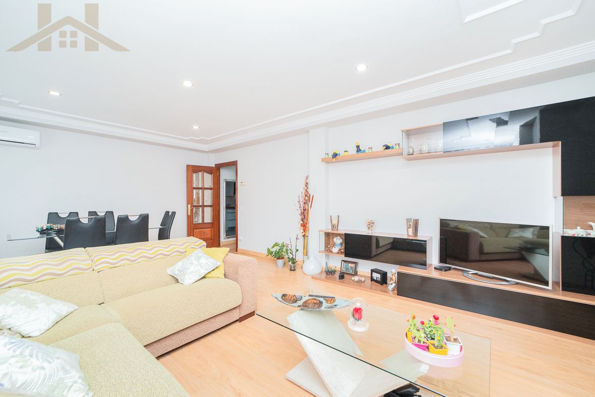 Sala d'estar de Pis en venda en Leganés amb Calefacció i Terrassa