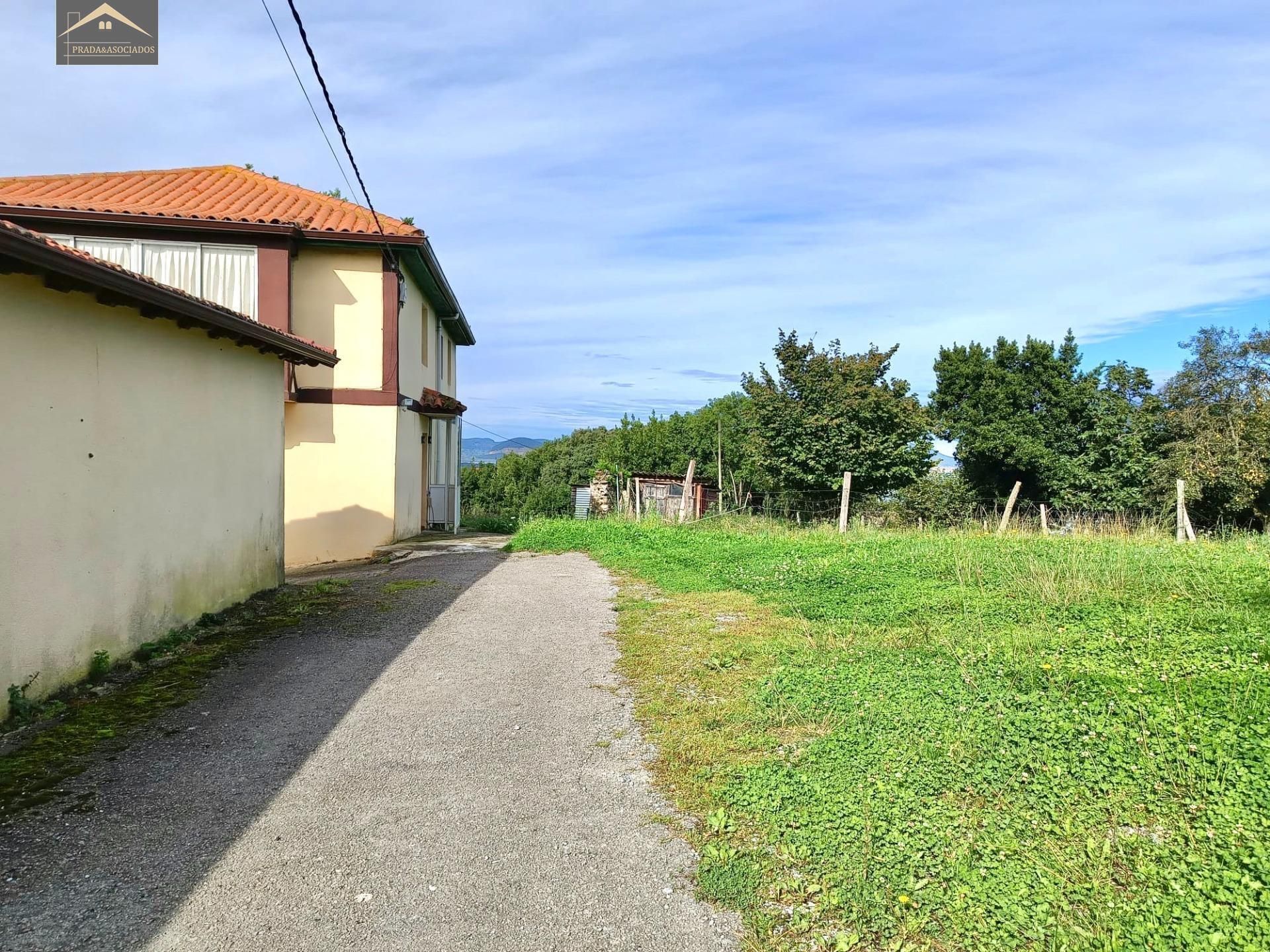 House or chalet for sale in Laredo  with Heating, Private garden and Terrace