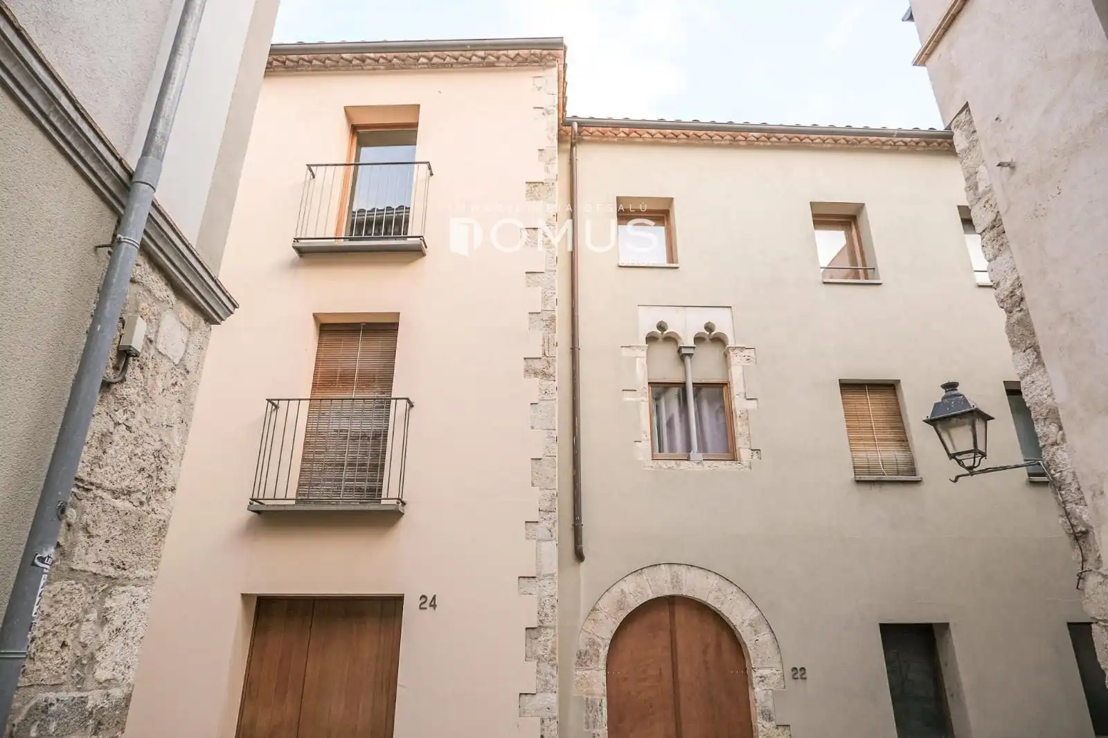 Exterior view of Flat for sale in Besalú  with Air Conditioner and Heating