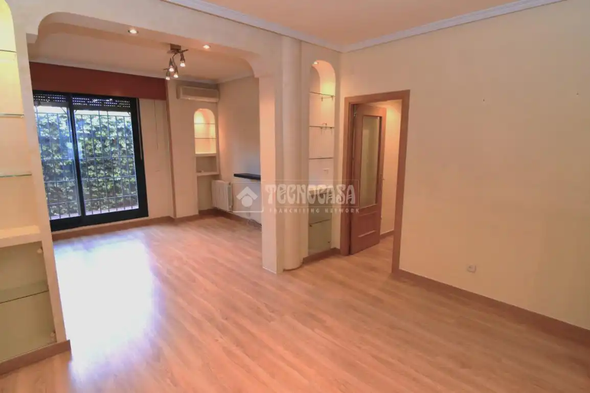 Sala de estar de Piso en venta en Boadilla del Monte con Jardín privado