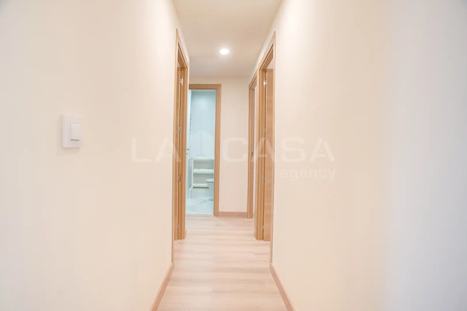 Piso en venta en Barcelona con Calefacción y Balcón
