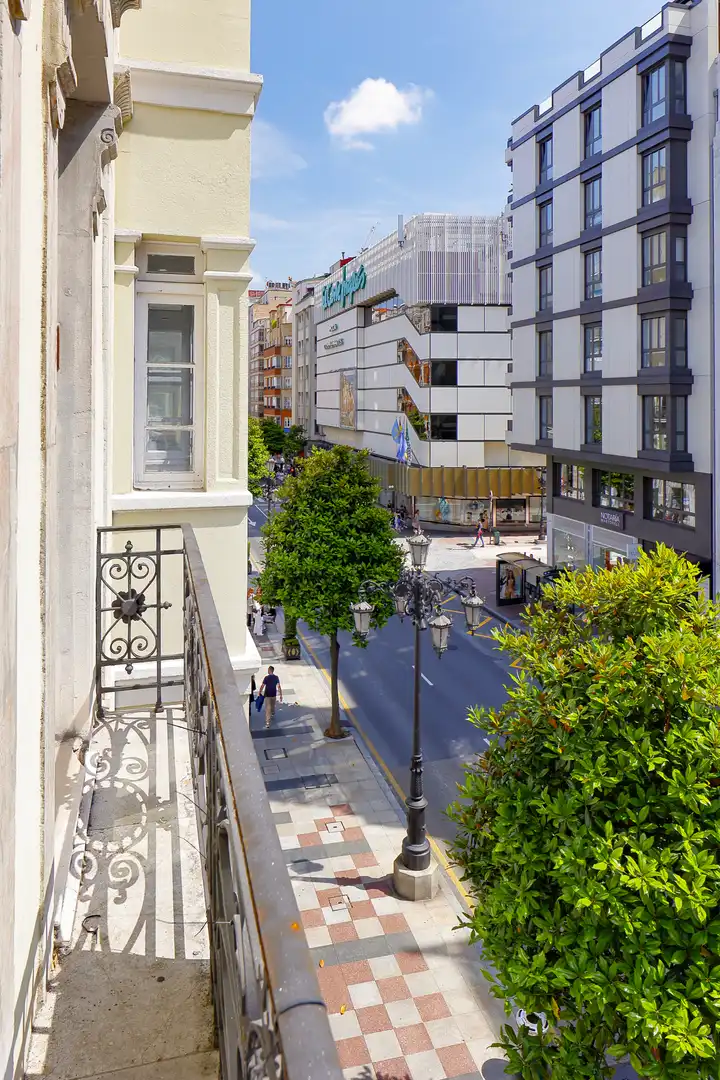Piso con terraza en alquiler en Oviedo - URIA 54, imagen 9