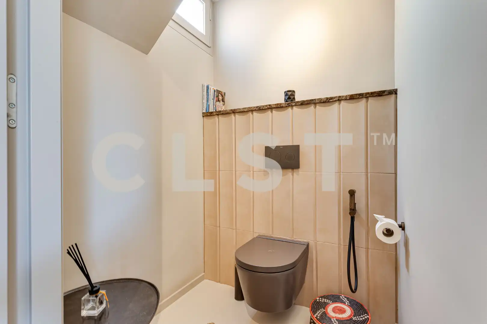 Badezimmer von Dachboden zur Miete in Barcelona mit Klimaanlage, Heizung und Parkett