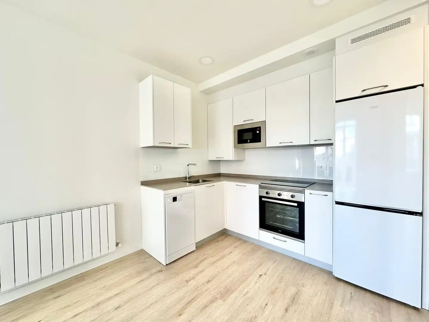 Flat for rent in Manuel Iradier Kalea, Ensanche