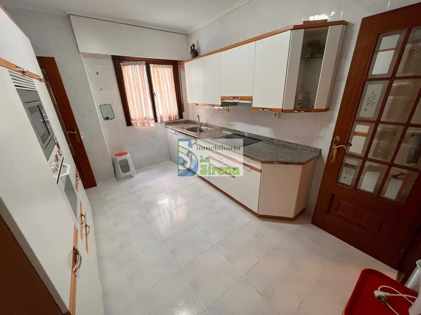 Cocina de Piso en venta en Castro-Urdiales con Calefacción, Terraza y Amueblado