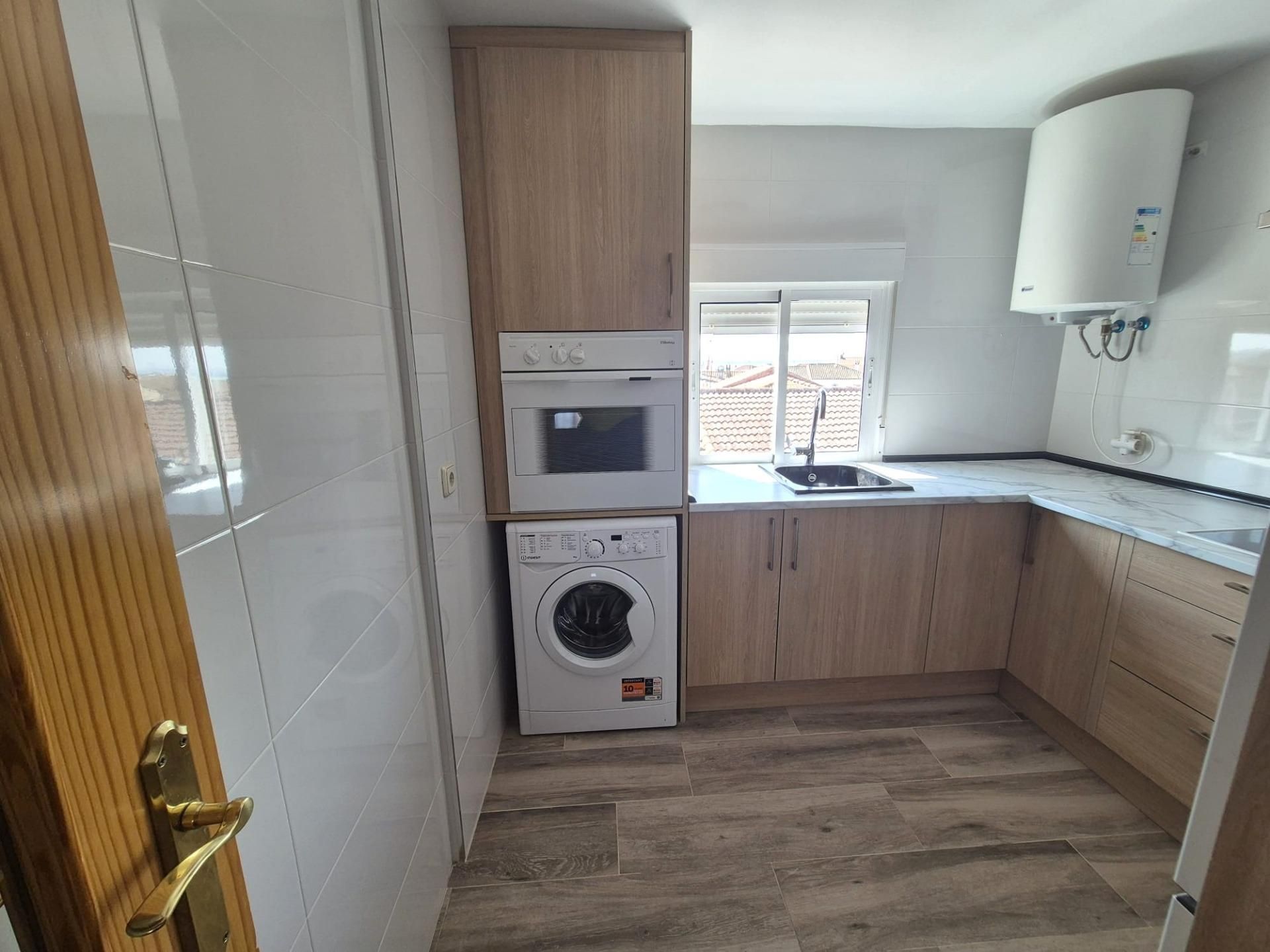Kitchen of Flat to rent in Almorox