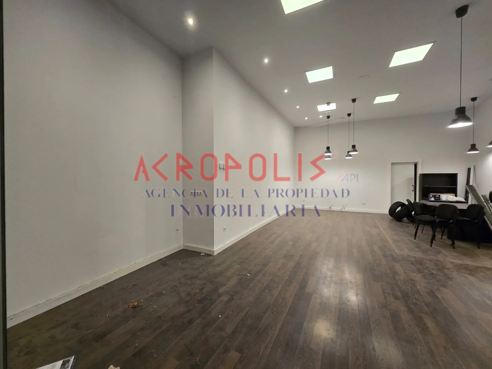 Local de alquiler en Bilbao  con Parquet