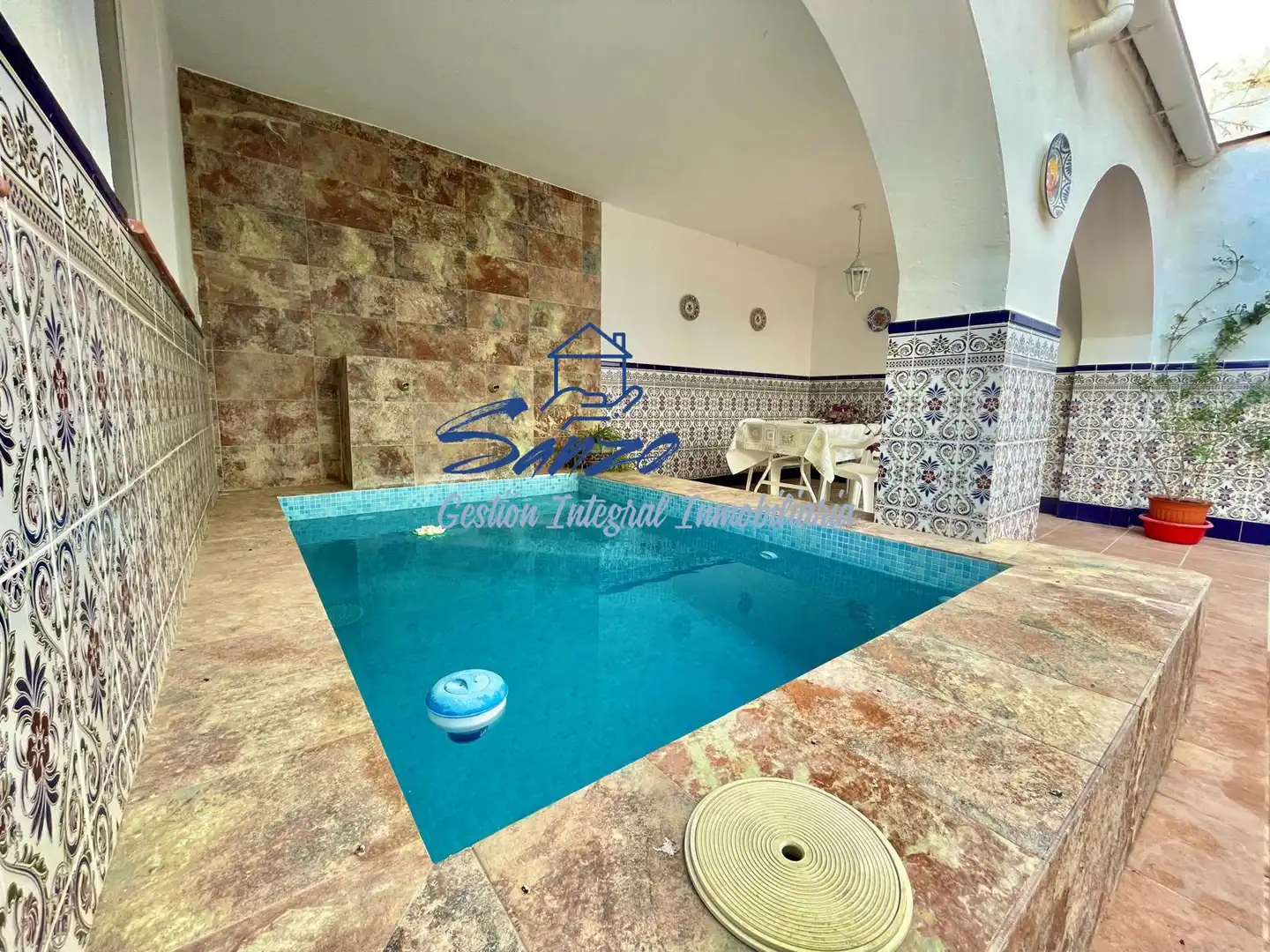 Casa amb piscina en venda a Centro, imagen 2