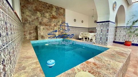 Casa en el centro con piscina, image 2