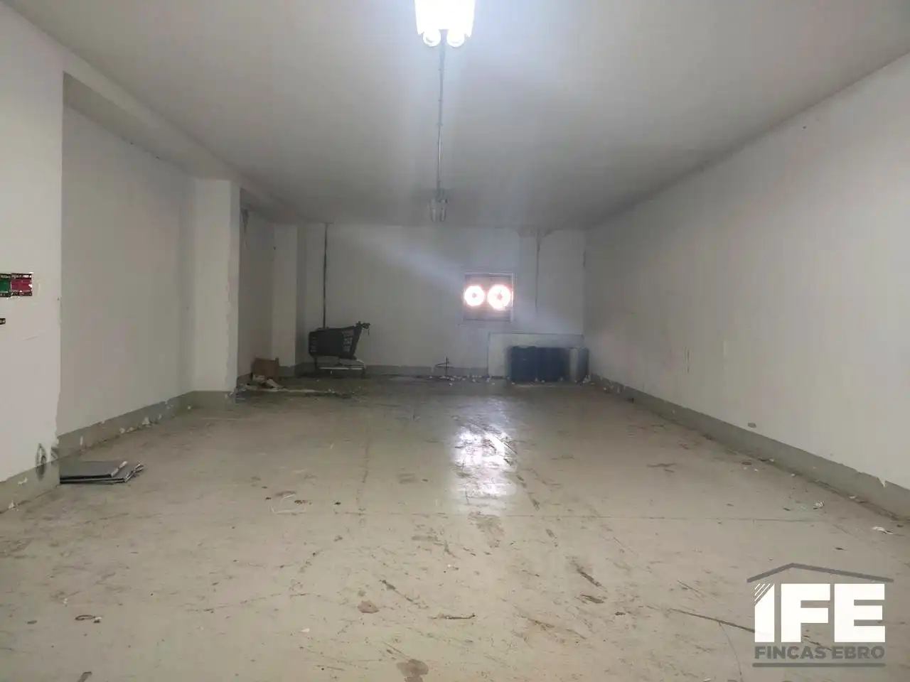 Nau industrial de lloguer en Alagón