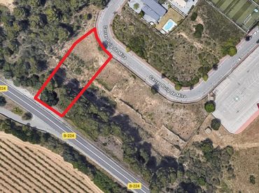 Terreny residencial en venda a Carrer Puig de Mira 7