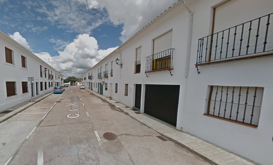 Casa adosada en venda a Calle los Corralillos, Higuera de la Sierra
