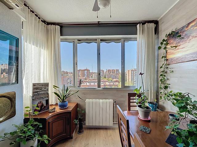 Piso en Venta en Calle Belianes, 11 en Pinar del Rey