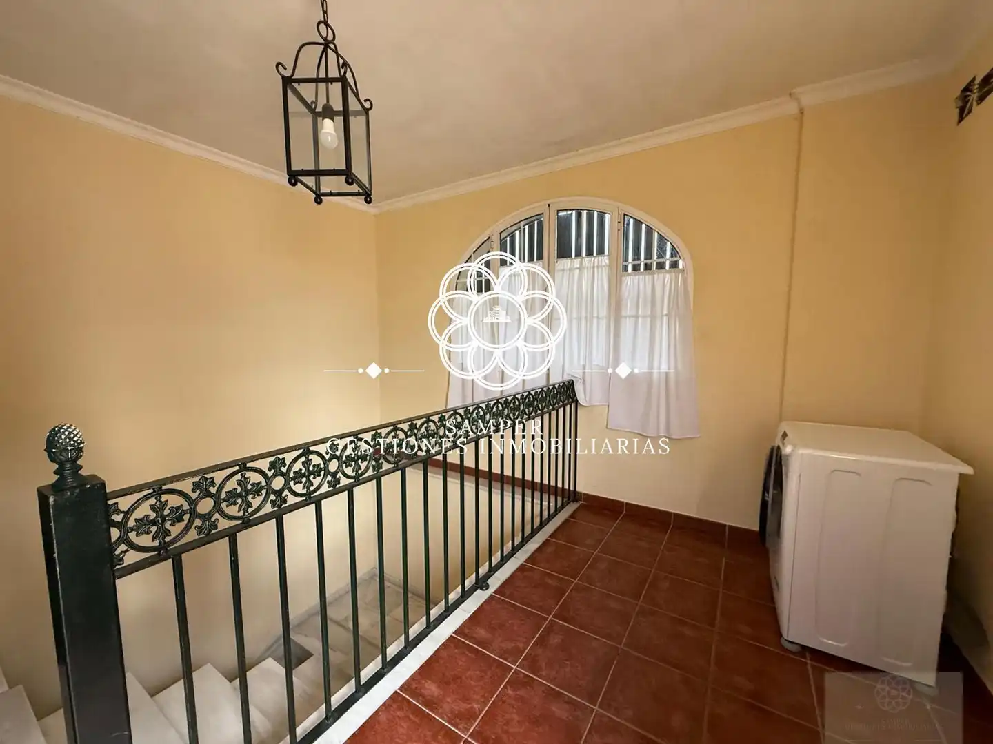 Casa adosada en venda en El Puerto de Santa María amb Traster