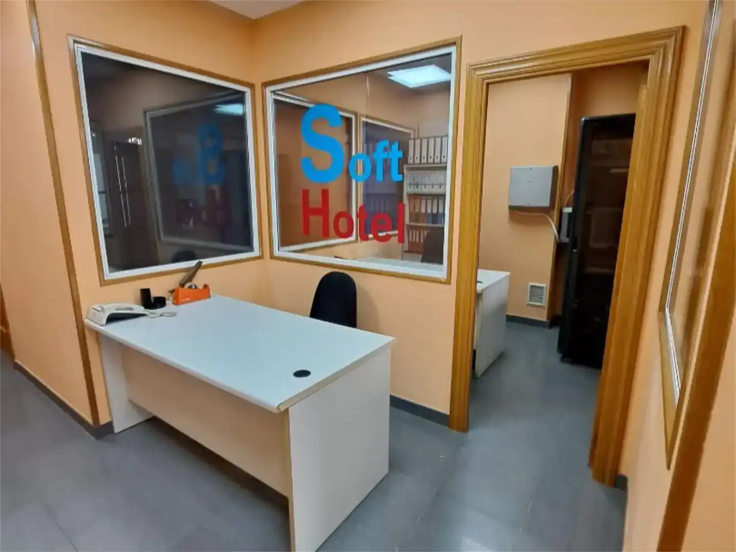 Local en venta en Zaragoza con Aire acondicionado y Amueblado