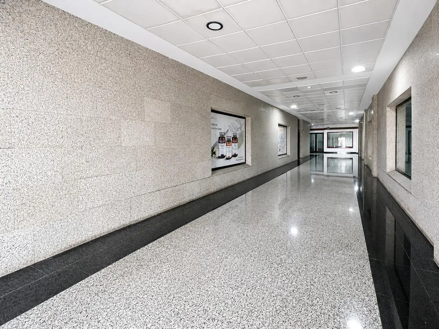 Office for sale in Las Palmas de Gran Canaria  with Air Conditioner