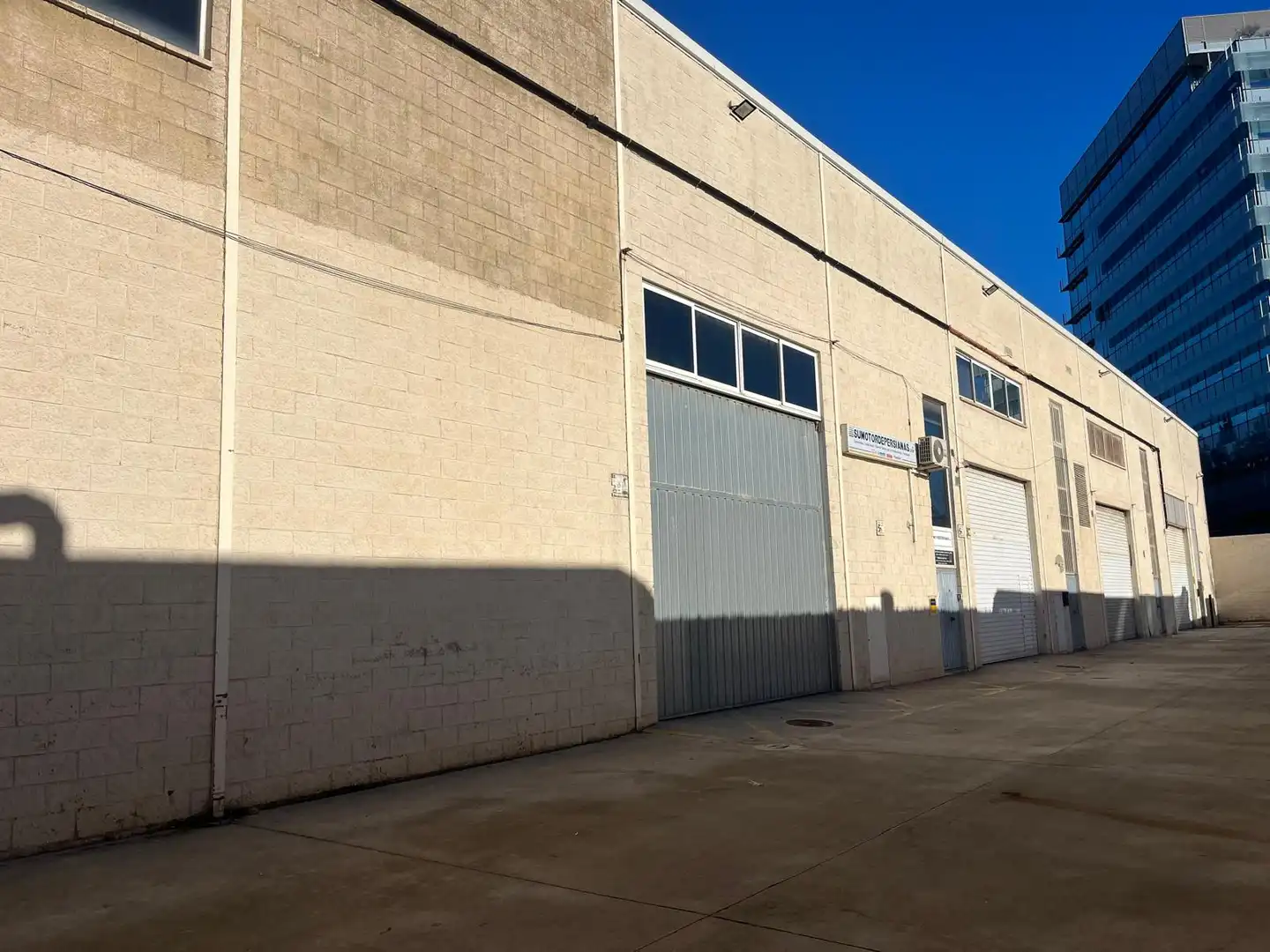 Exterior view of Industrial buildings for rent in Cornellà de Llobregat  with Alarm