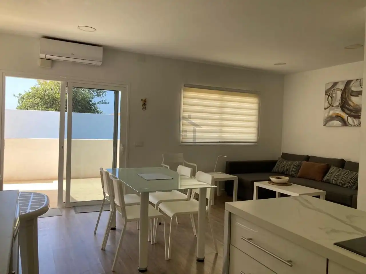 Comedor de Estudio de alquiler en Arona con Aire acondicionado, Terraza y Amueblado