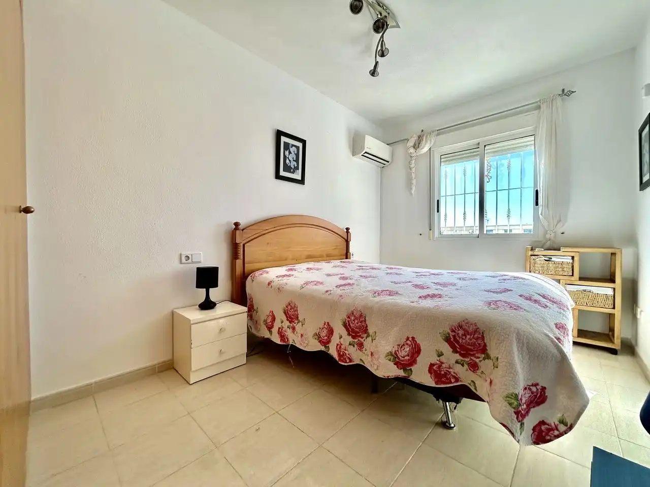 Apartment with pool for sale in Calle  Tramontana, imagen 10