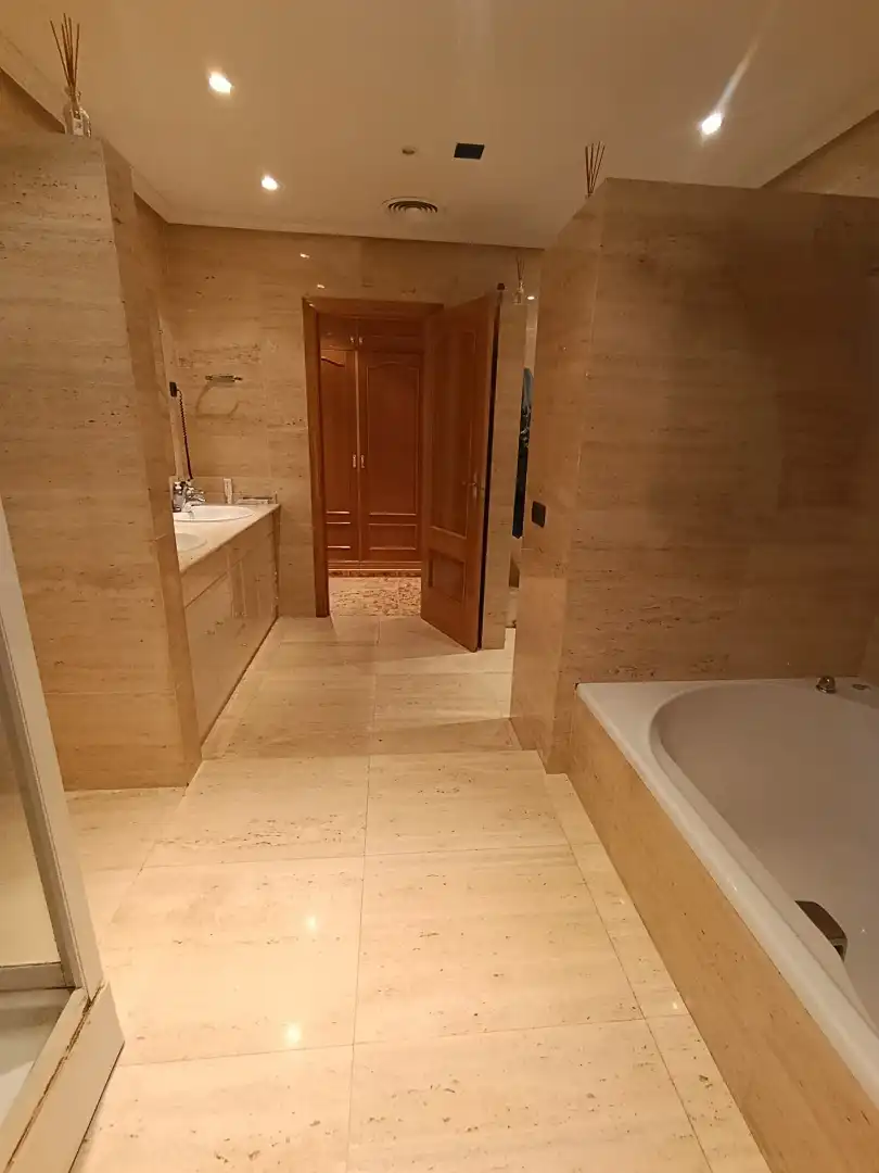 Bathroom of Houses for sale in Buendía  with Air Conditioner, Heating and Private garden