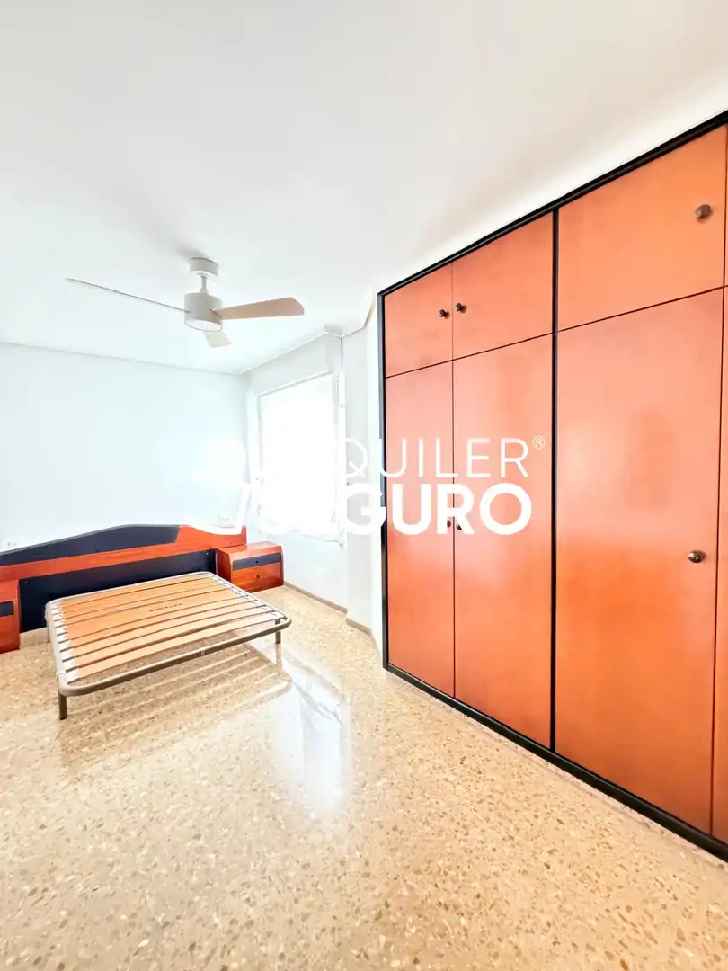 Habitación de Piso de alquiler en Vila-real con Aire acondicionado, Calefacción y Amueblado