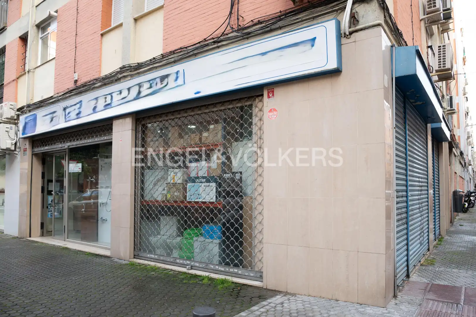 Vista exterior de Piso en venta en Sevilla con Calefacción