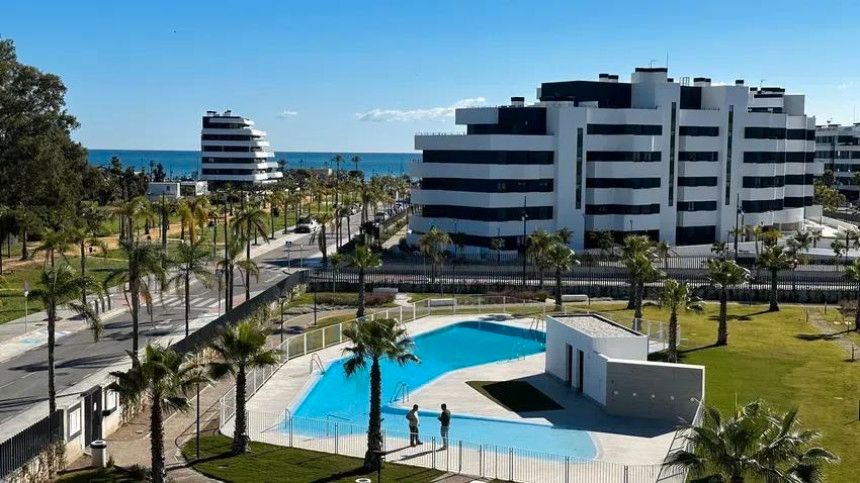 Vista exterior de Apartamento en venta en Torremolinos con Aire acondicionado, Calefacción y Terraza