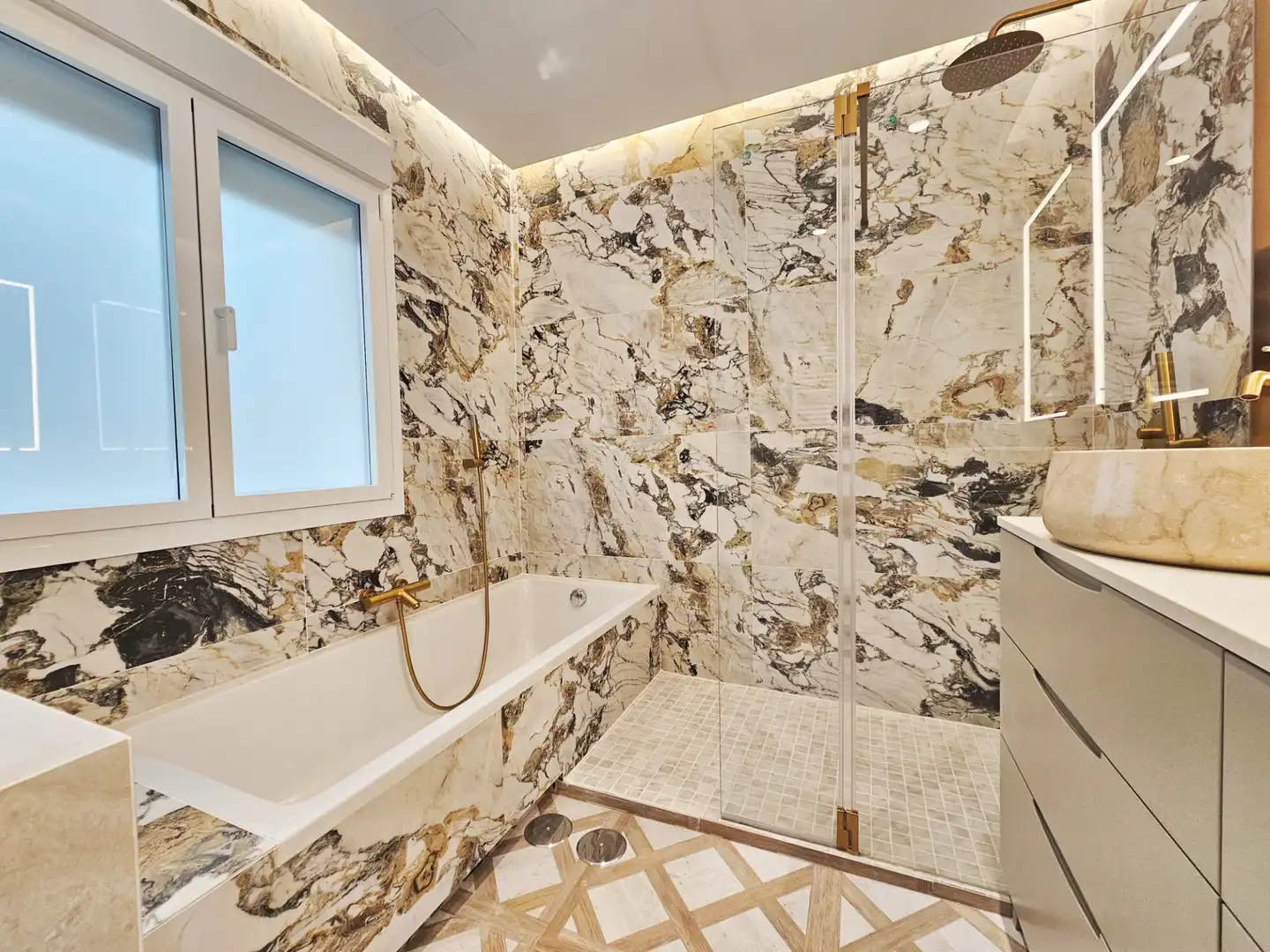 Baño de Piso en venta en Madrid con Aire acondicionado, Calefacción y Amueblado