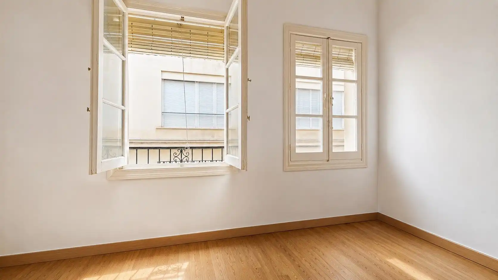 Piso en venta en Almería con Aire acondicionado, Calefacción y Balcón