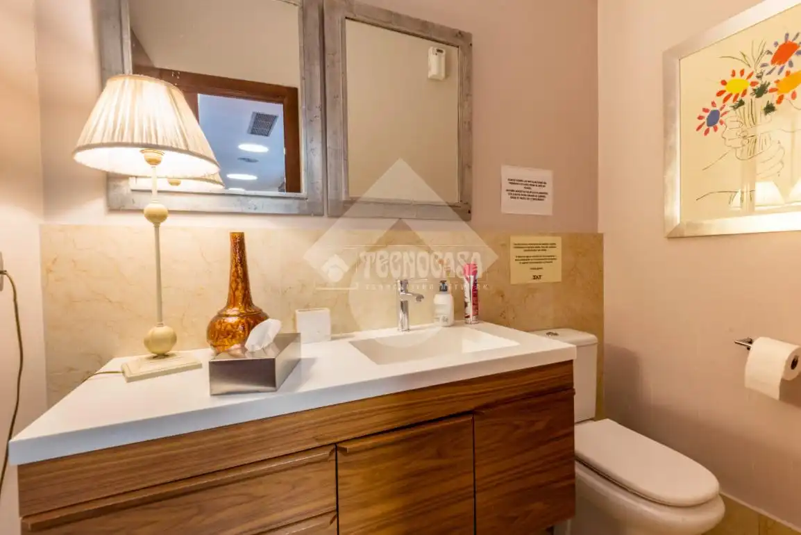 Badezimmer von Gebäude zum Verkauf in Madrid