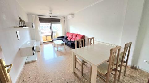 Foto 3 de Piso en venta en  Maestrat, Avenida de Abril - 9 de Octubre, Sagunto / Sagunt