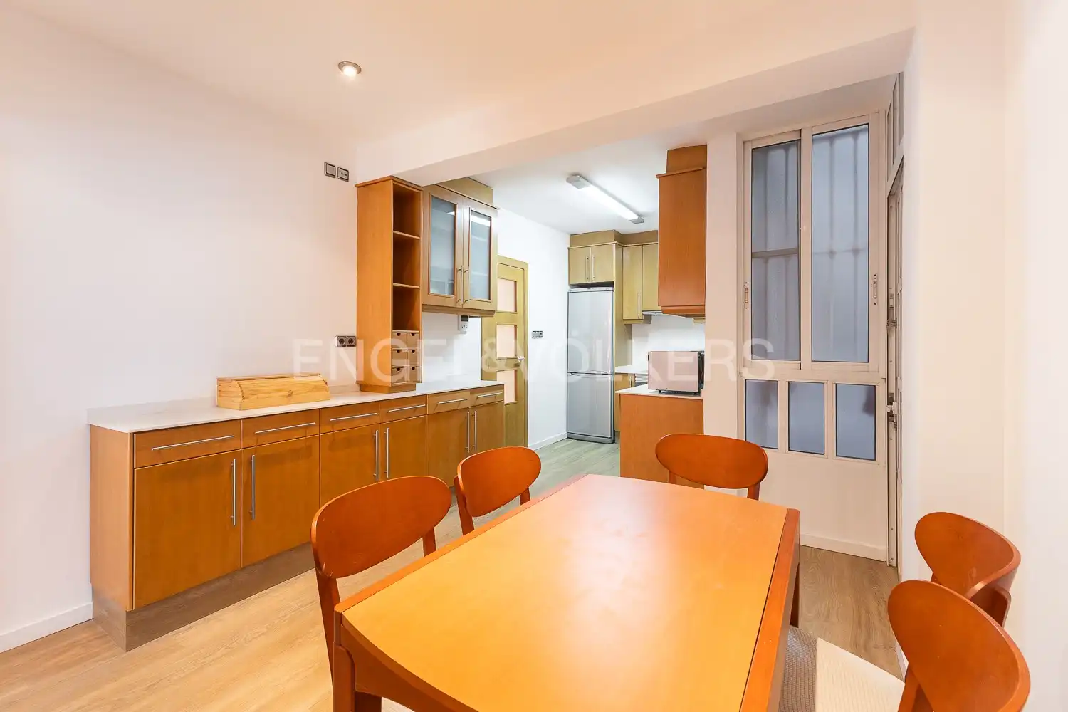 Kitchen of Flat for rent in  Valencia Capital  with Air Conditioner, Heating and Parquet flooring