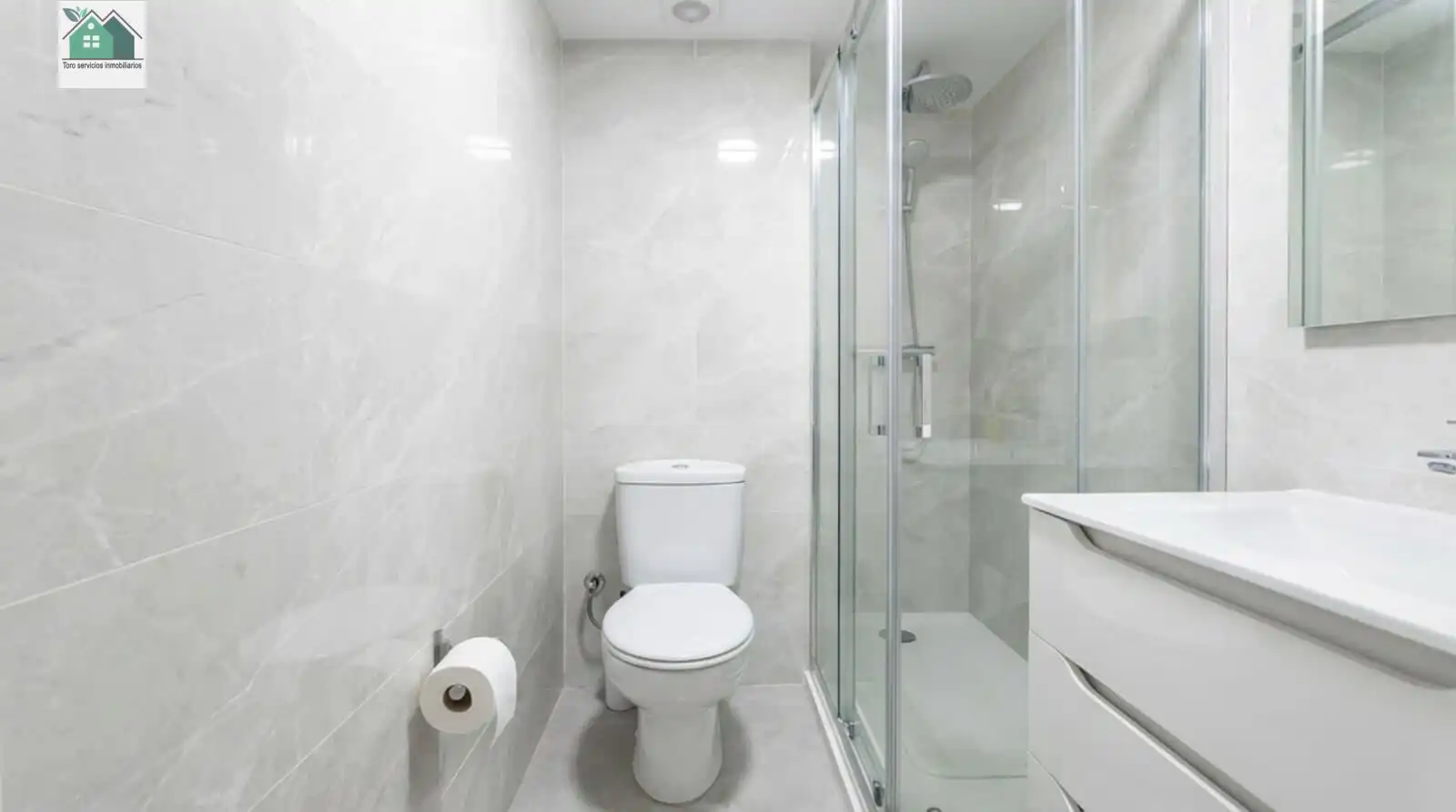 Badezimmer von Erdgeschoss zum Verkauf in Alicante / Alacant mit Abstellraum