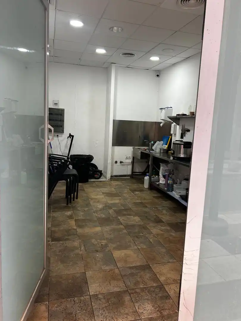Business premises for transfer in Centro, imagen 5