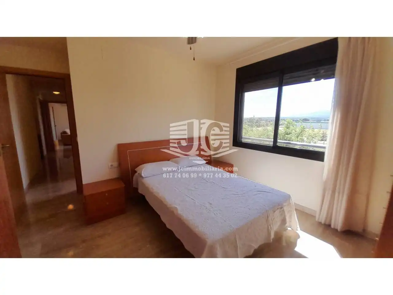 Habitación de Piso de alquiler en Tortosa con Aire acondicionado, Terraza y Amueblado