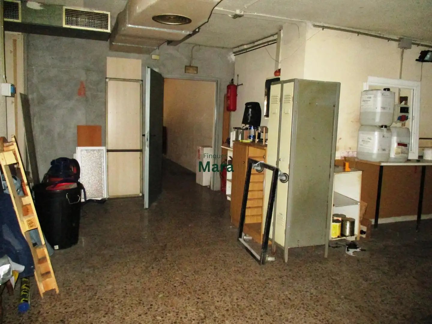 Local comercial en venda a Calle victoria de la, imagen 5