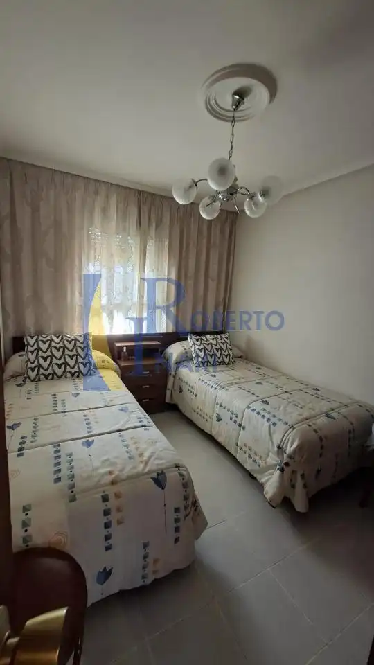 Casa con jardín en venta en Villamañán, imagen 9
