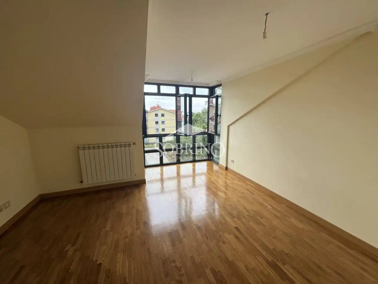 Living room of Flat for sale in Llanes  with Heating and Storage room