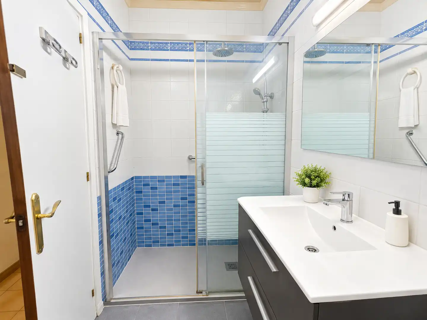 Flat with terrace for sale in Carrer de Josep Aparici, imagen 13